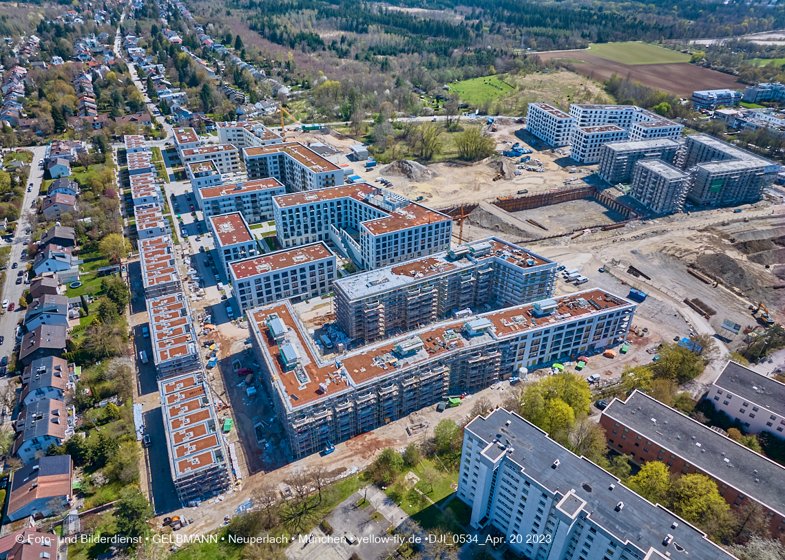 21.04.2023 - Luftbilder von der Baustelle Alexisquartier und Pandion Verde in Neuperlach